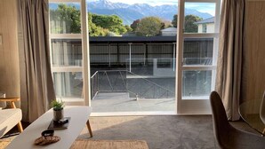 Interior - Kaikōura Peaks Studio Retreat 1 (Kaikoura)