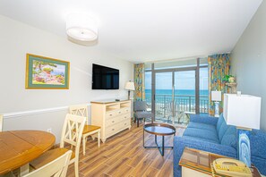 Living area - Atlantica Resort 2/2 OF Condo with Dishwasher and Washer/Dryer in Myrtle Beach (Myrtle Beach)