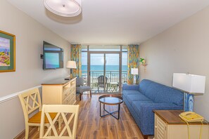 Living area - Atlantica Resort 2/2 OF Condo with Dishwasher and Washer/Dryer in Myrtle Beach (Myrtle Beach)