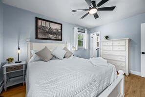 3 chambres, fer et planche à repasser, Wi-Fi, draps fournis