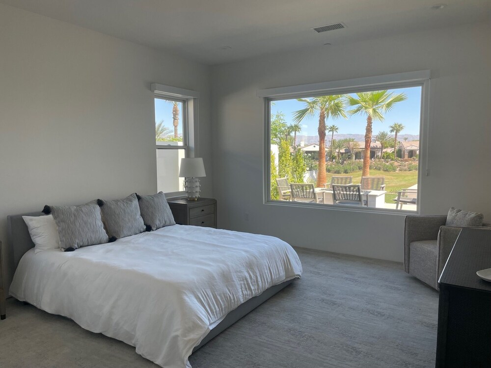 Andalusia La Quinta Villa with Private pool, hot tub and fire pit