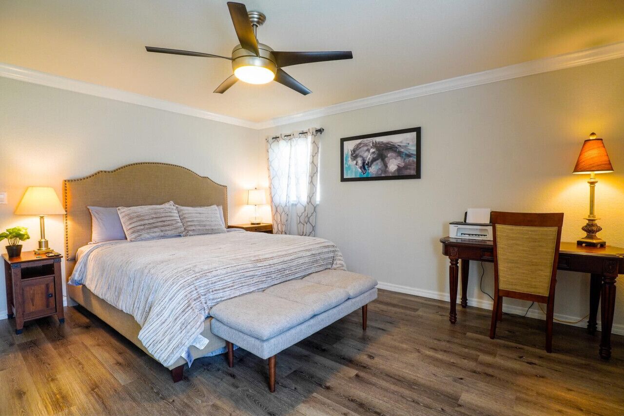 3 camere, una scrivania, ferro/asse da stiro, Wi-Fi gratuito