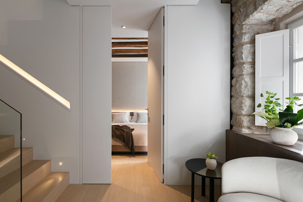 A Lavish Villa Located In The Heart Of Dubrovnik - Dubrovnik