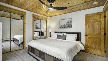 2 bedrooms, iron/ironing board, WiFi