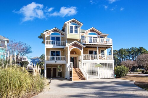 Soundside, Pool, Hot Tub! 524, How Sweet the Sound