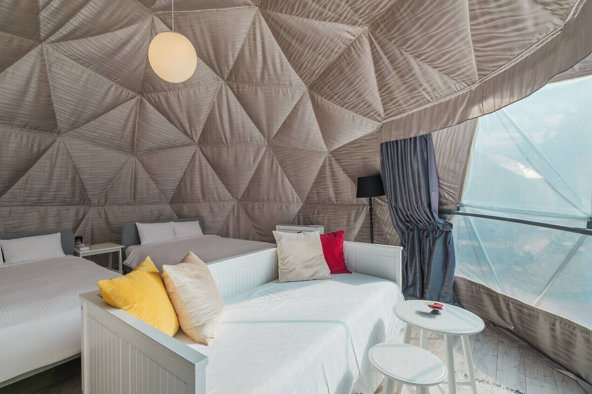 1 quarto, individualmente decorados, individualmente mobiliados
