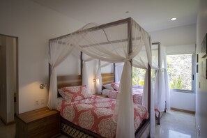 7 bedrooms, iron/ironing board, WiFi, bed sheets