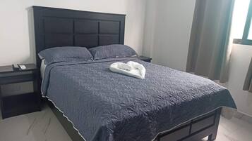 1 habitaciĂłn, caja de seguridad en la habitaciĂłn y cortinas blackout