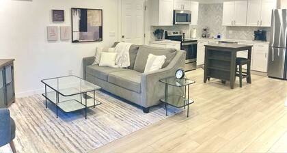 1BR Studio Near Dining & Shops w/ Patio