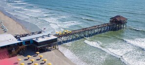 Liegestühle, Strandtücher