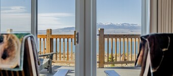 Bear's Den of Cody- 10 minutes from Cody, Mountain and Water Views