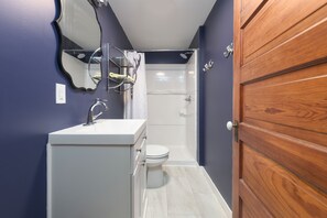 Douche, serviettes fournies