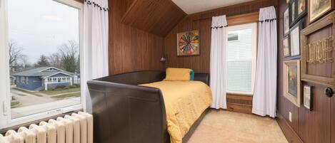 4 bedrooms, free WiFi, bed sheets