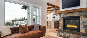 Private Hot Tub | Dog Friendly | Game Room w/Pacman & Foosball! - Mountain Whispers