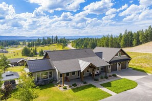 Exterior - Private Hot Tub | Dog Friendly | Game Room w/Pacman & Foosball! - Mountain Whispers (Kalispell)