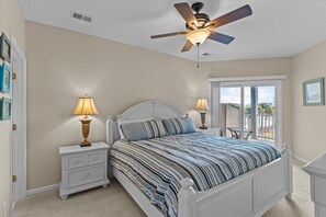 3 室のベッドルーム、インターネット、ベッドシーツ、車椅子でアクセスできる設備