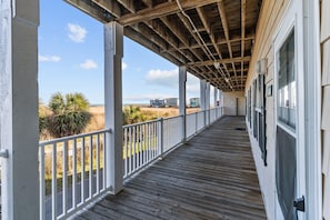 Property grounds - Amazing Oceanview condo! Elevator and pool accessible! (Oak Island)