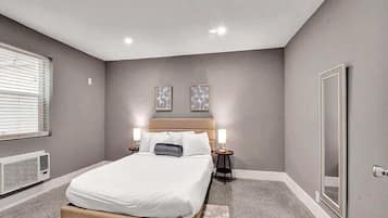 1 bedroom, iron/ironing board, travel cot, WiFi