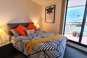 2 Schlafzimmer, Schreibtisch, Bügeleisen/Bügelbrett, kostenloses WLAN