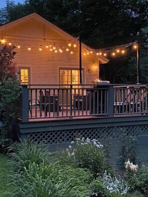 Terrace/patio - Idyllic Stowe Home and pvt Suite (Stowe)