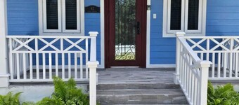 New, beautifully furnished Cozy bungalow in a quiet neighborhood.