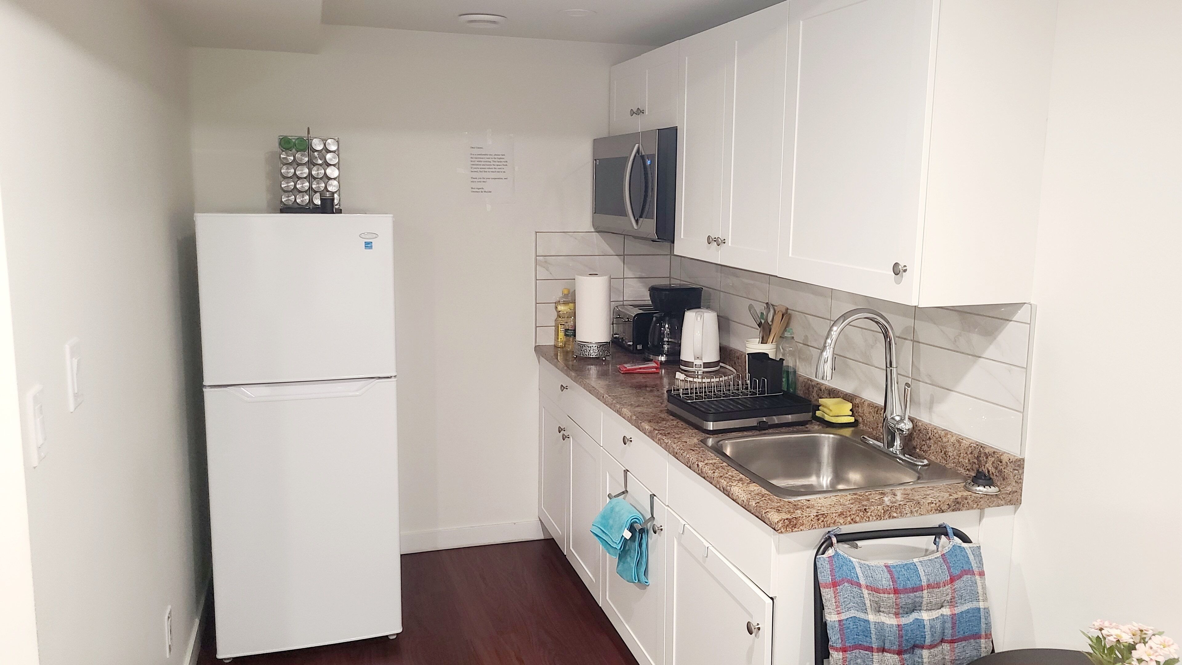 Microwave, stovetop