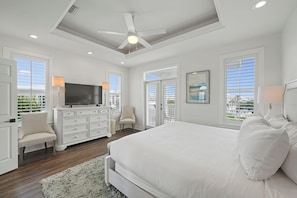 4 bedrooms, free WiFi, bed sheets