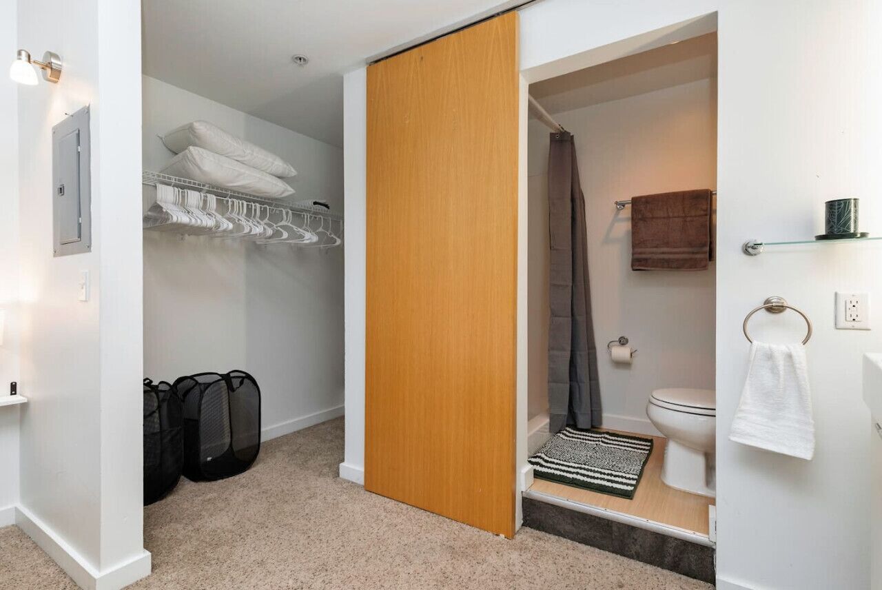 Hair dryer, towels