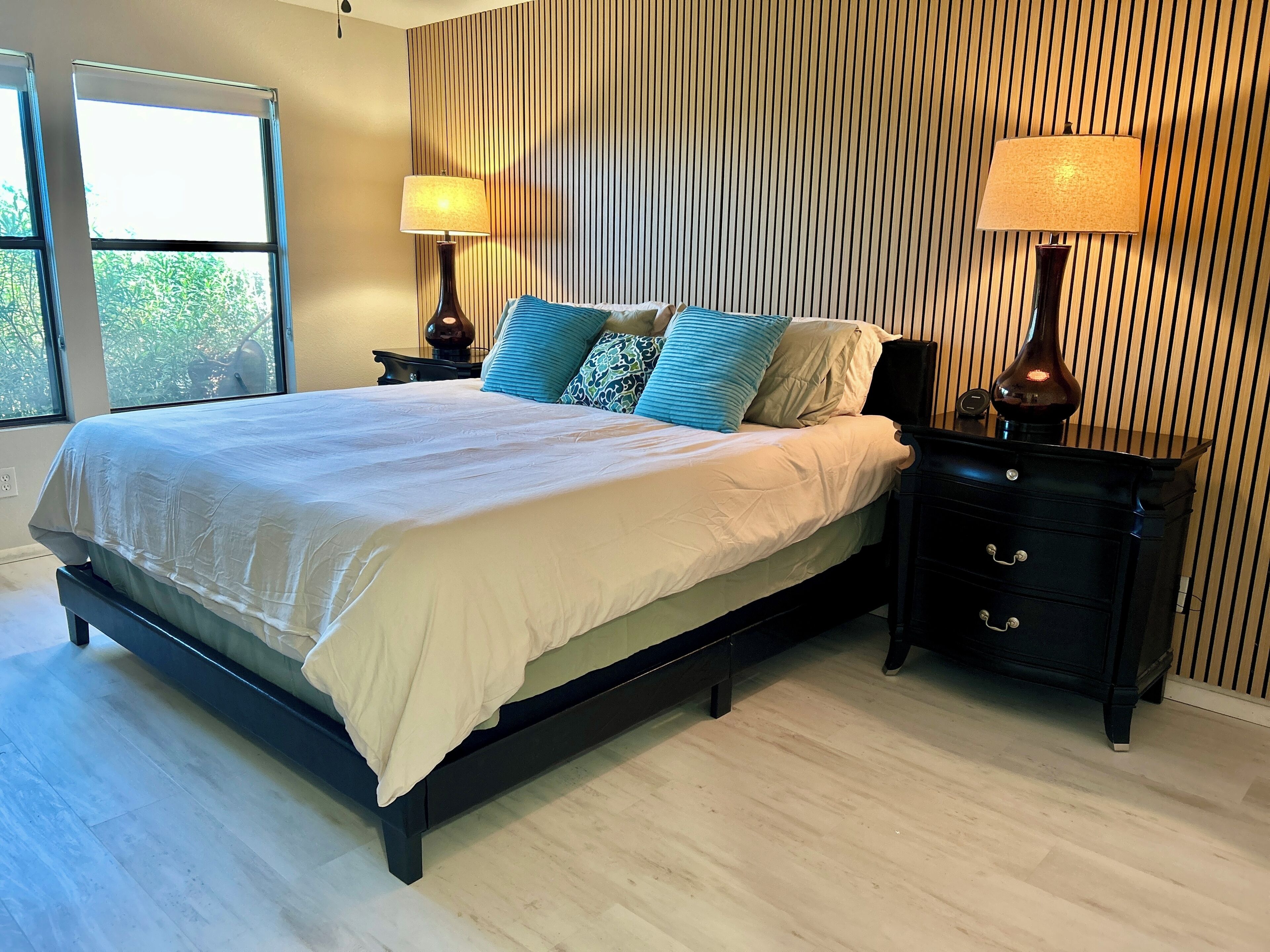 2 bedrooms, desk, iron/ironing board, travel crib