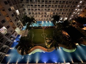 2 piscinas al aire libre