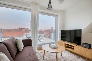 TV, stereo - Cool Maisonette 2BR apartment with Elevator by Blueground (Vienna)