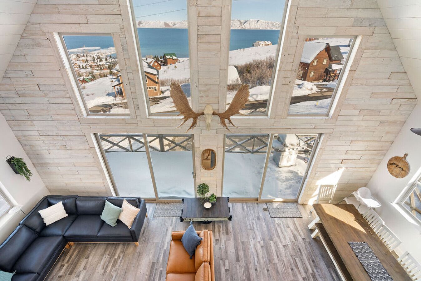 Smart-TV, Kamin, Tischfußball