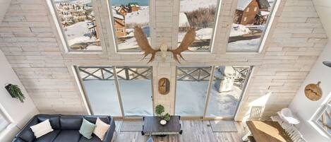 Smart-TV, Kamin, Tischfußball