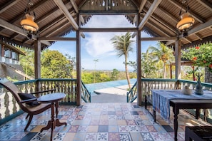 Reception - BICKERTON ESTATE (Pecatu)