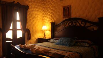 Premium Room, 1 King Bed | In-room safe, desk, laptop workspace, free WiFi