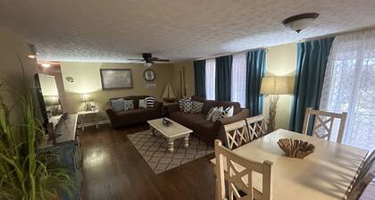 Beautiful Lake Front Home overlooking Lake Douglas with Golf Cart!