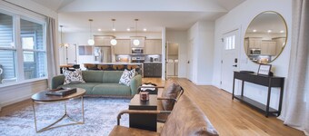 Pet-Friendly Bella Vista Home w/ King Bed, Kitchen & Trail Access