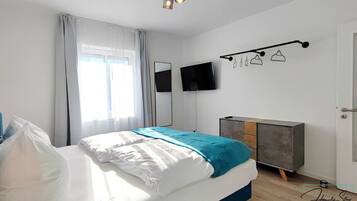 2 bedrooms, desk, free WiFi
