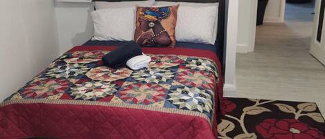 2 bedrooms, iron/ironing board, WiFi, bed sheets