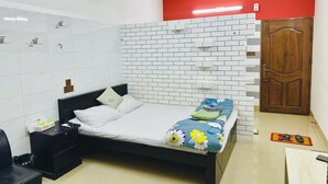 Room - Beautiful 1-Bed Studio in Dhaka (Dhaka)