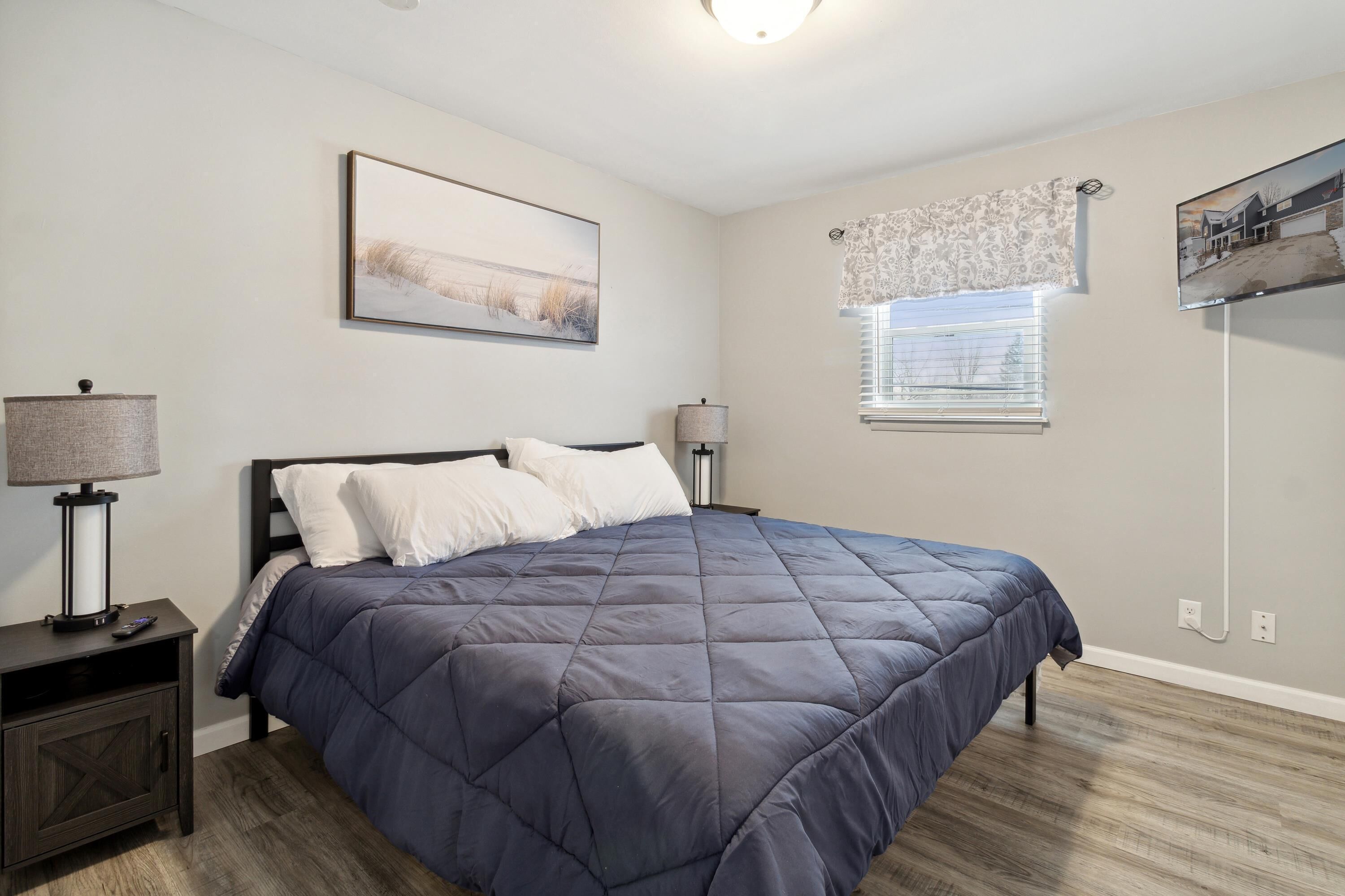 2 bedrooms, iron/ironing board, travel cot, free WiFi