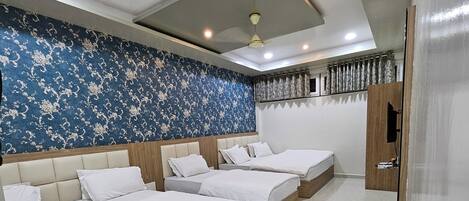 Luxury Family Room | 1 camera, Wi-Fi gratuito