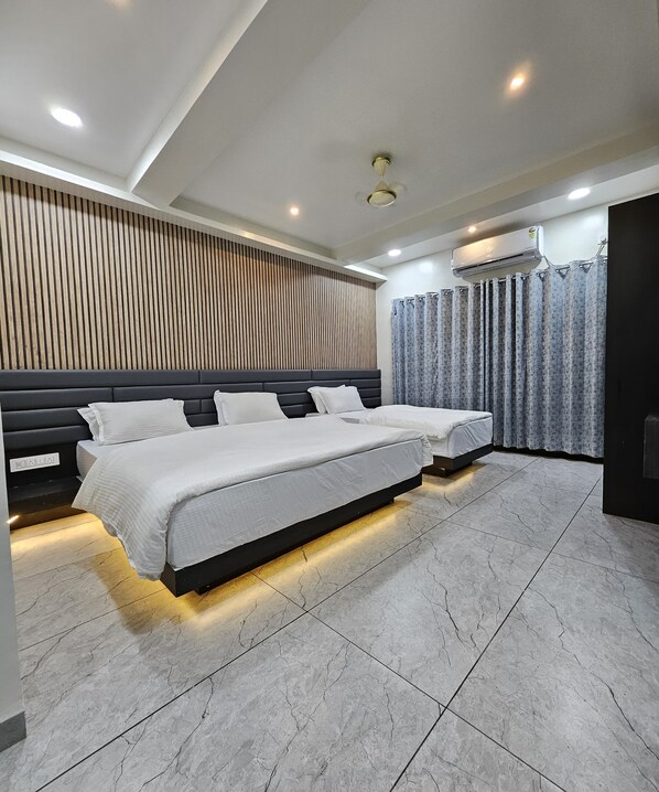 Luxury Three Bedroom | Free WiFi - Annapurna Executive (Tuljapur)