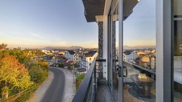 Deluxe Double Room, Balcony | Balcony