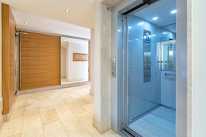 Family Apartment, Multiple Bedrooms (Bilocale Vista Mare Giorgio) | Interior