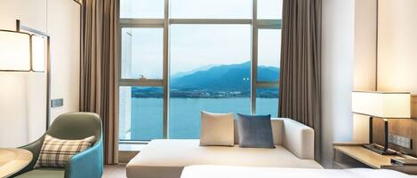 Executive Single Room | Blackout drapes, iron/ironing board, free WiFi