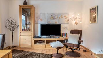 TV, DVD player