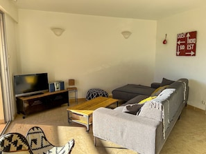 TV - L'appartement des Cyclades (LE LAVANDOU)