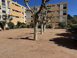 Property grounds - L'appartement des Cyclades (LE LAVANDOU)