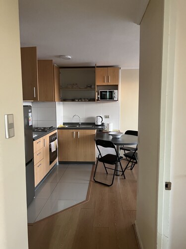 Apartamento 48m2 2 Dor 1 Baño Hermosa Vista a Jardines . Frente a Mall Trébol